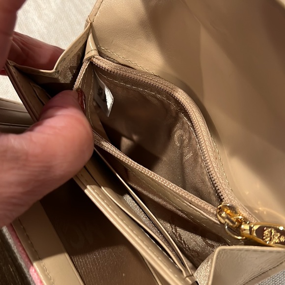 Authentic MCM Wallet - Picture 8 of 16